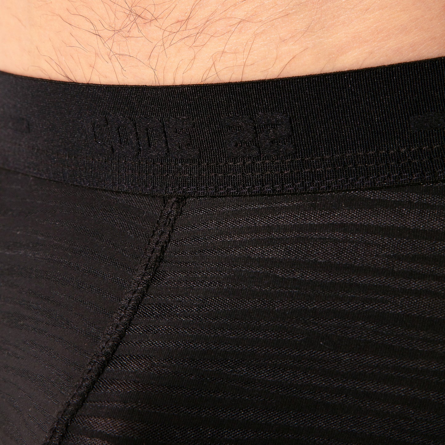 CODE 22 Zebra Trunk Black
